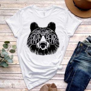 The trendiest Papa Bear shirt Perfect for dad Giftyzy 3