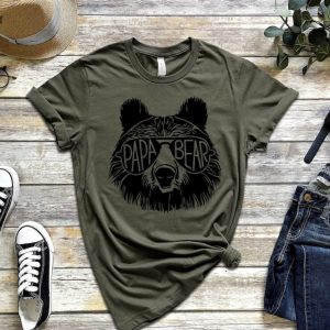 The trendiest Papa Bear shirt Perfect for dad Giftyzy 1 1