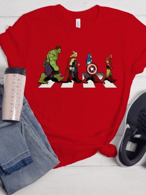 Avengers Crossing Abbey Road 4 revetee 1 scaled