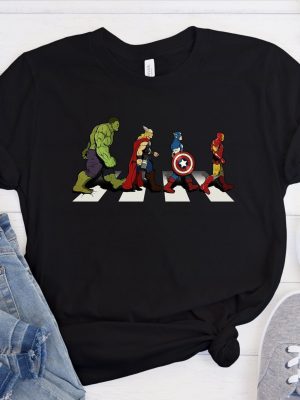 Avengers Crossing Abbey Road 5 revetee 1 scaled