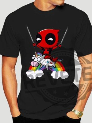 Deadpool Riding Unicorn Rainbow revetee 1 1