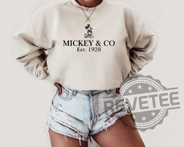 Mickey Co sweatshirt Disney 7 revetee 1