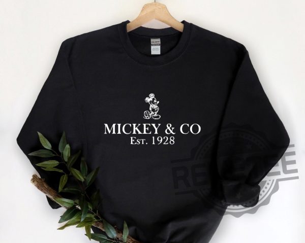 Mickey Co sweatshirt Disney 1 revetee 1