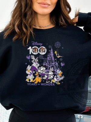 Disney 100 Years of Wonder Sweatshirt 2 revetee 1