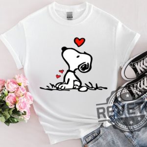 Snoopy Balloon Love Shirt For Mom Dad revetee 2