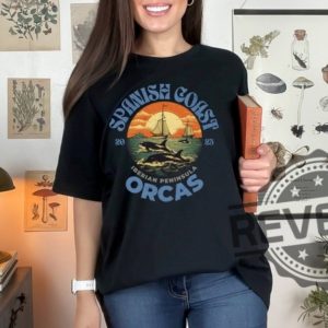 Orcas Shirt Orca Boat Attack Shirt Killer Whale Lovers Gladys The Orca Killer Whale Shirt revetee 3