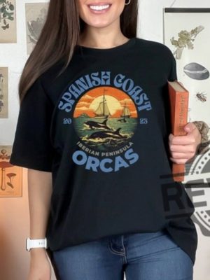 Orcas Shirt Orca Boat Attack Shirt Killer Whale Lovers Gladys The Orca Killer Whale Shirt revetee 3