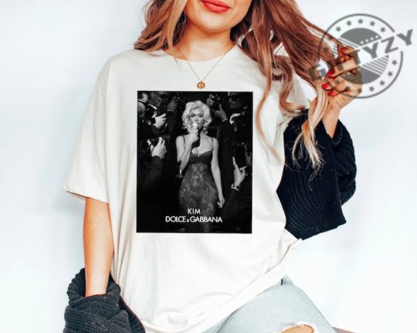 Kim Kardashian Ciao Ice Cream Trendy Fashion Tshirt Hoodie Sweatshirt Mug giftyzy.com 1 1