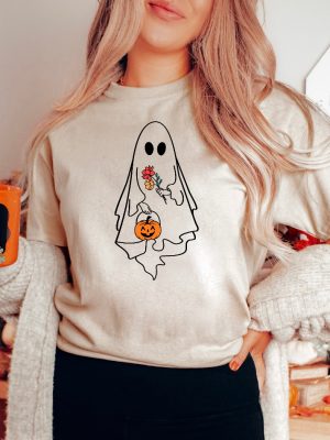 Vintage Halloween Sweatshirt Ghost Halloween Shirt For Women Fall Shirt revetee.com 4