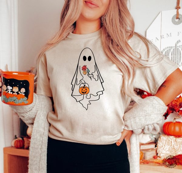 Vintage Halloween Sweatshirt Ghost Halloween Shirt For Women Fall Shirt revetee.com 4