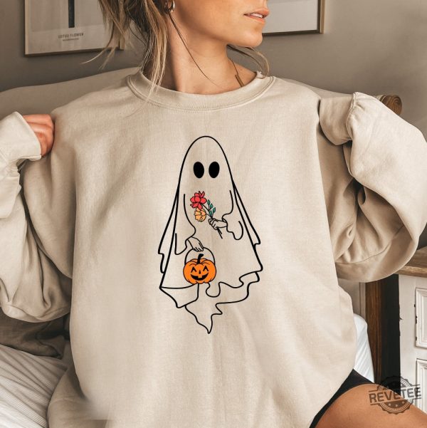 Vintage Halloween Sweatshirt Ghost Halloween Shirt For Women Fall Shirt revetee.com 5