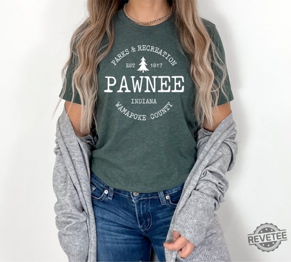 Pawnee Vintage Shirt Parks Rec Shirt Unique Gift Hoodie Long Sleeve Mug revetee.com 1