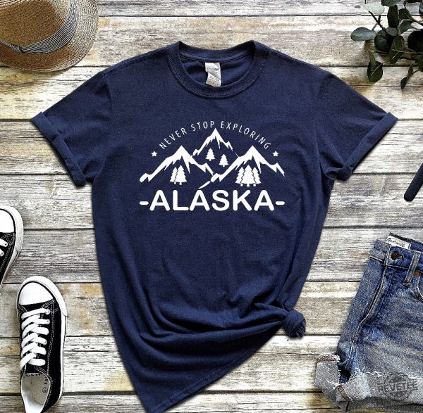 Alaska Shirt Gift From Alaska Best Gift Unique Hoodie Long Sleeve Sweatshirt Mug revetee.com 5