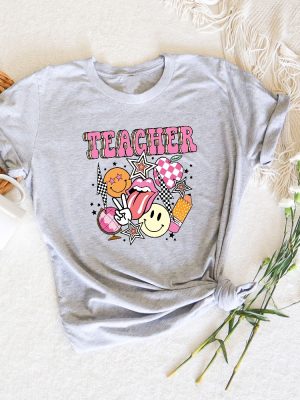 Retro Teacher Life Shirt Teacher Appreciation Shirt Gift For Teacher Best Hoodie Mug revetee.com 2