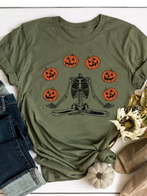 Pumpkin Halloween Hoodie Sweatshirt Skeleton Halloween Pumpkin Unisex Shirt revetee.com 2