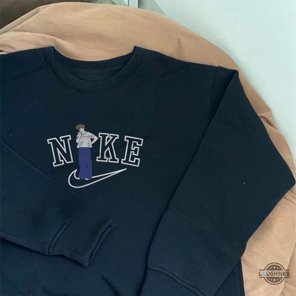 Harry Styles Embroidered Sweatshirt Nike Embroidered Crewneck Harry Styles Embroidered Crewneck Nike Embroidered Sweatshirt Harry Styles One Direction Shirt Harry Styles Sweatshirt