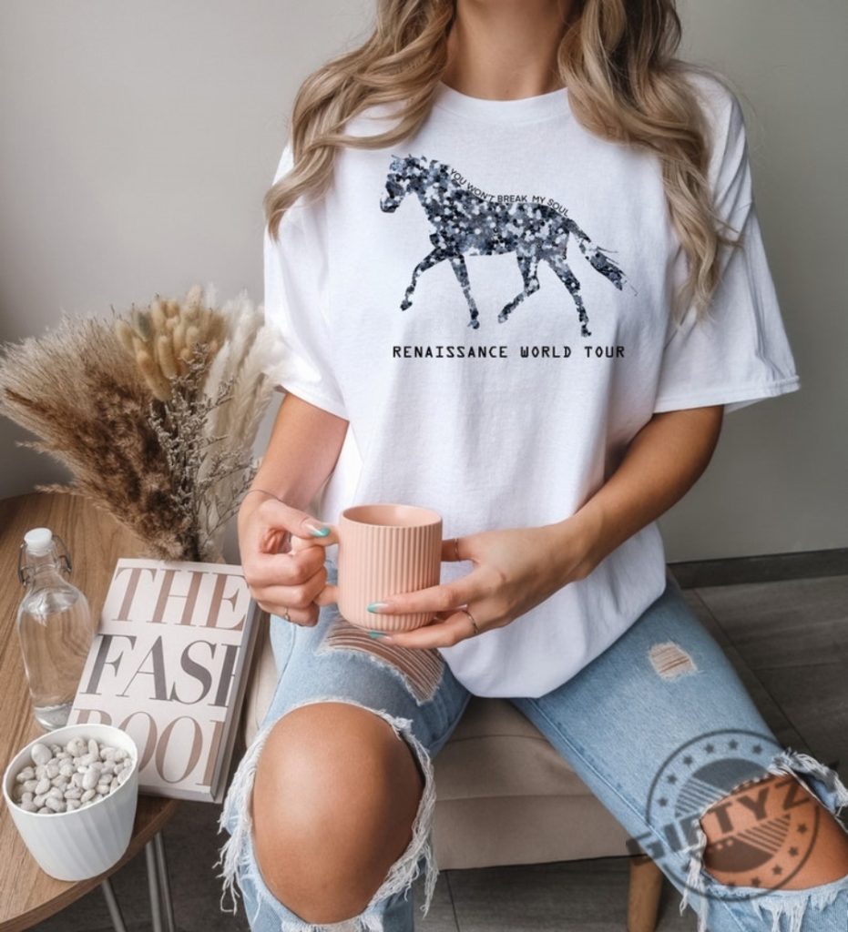Beyonce Horse Beyonce Renaissance World Tour Concert 2023 Vintage Gift Tshirt Hoodie Sweatshirt giftyzy.com 1