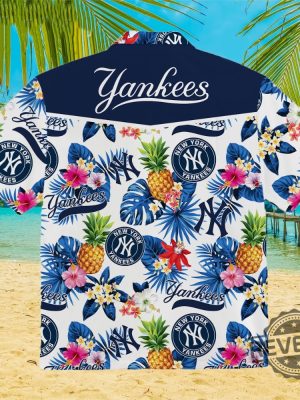 New York Yankees Pineapple Aloha Hawaiian Shirt New York Yankees Hawaiian Shirt New York Yankees Pineapple Hawaiian Shirt revetee.com 2