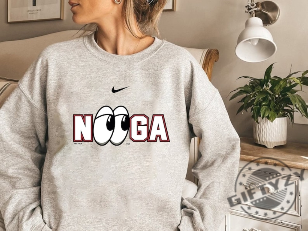 Chattanooga Lookouts Nooga Eyes Shirt Chattanooga Love Sport Love Vintage Tee Sweatshirt Hoodie giftyzy.com 1