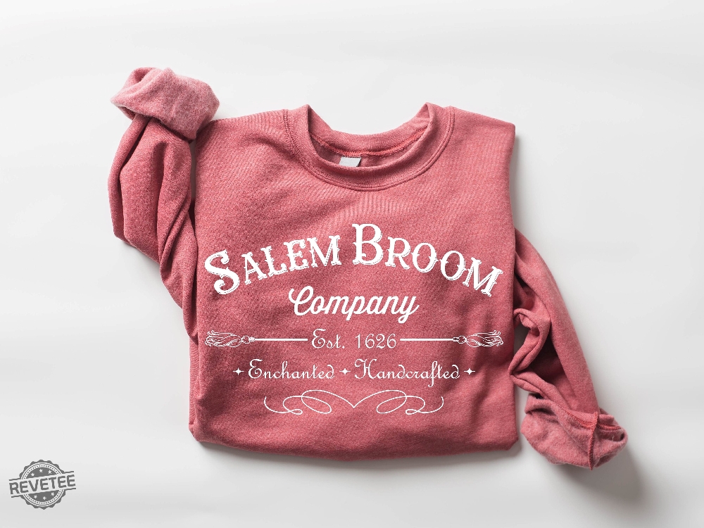 Salem Massachusetts Sweatshirt Salem Broom Company Hocus Pocus Shirt Sanderson Witches Sweatshirt Retro Halloween Shirt Fall Shirt Halloweentown Shirt New