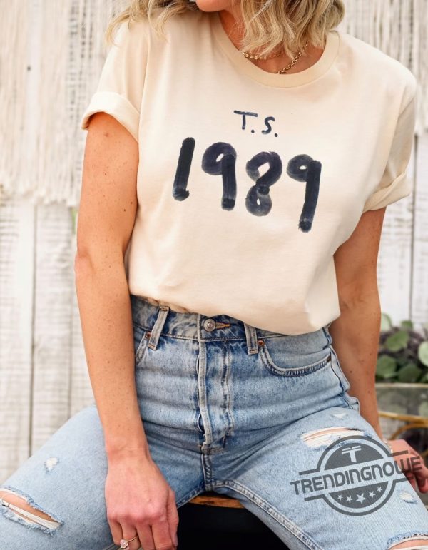 Album Taylor 1989 Shirt Swift Taylor Inspired Shirt Swift Taylor Vintage Merch Taylor Shirt Swift Taylor Inspired Shirt trendingnowe.com 1