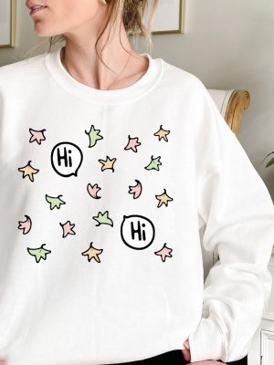 Leaves Hi Hi Bubble Sweatshirt Cute Heartstopper Leaves Nick And Charlie Boy Meets Boy Sweat Lgbt Heartstopper Rainbow Sweat Fans Gift Heartstopper Leaves Shirt New revetee.com 2