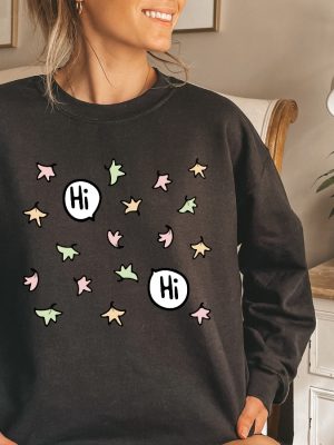 Leaves Hi Hi Bubble Sweatshirt Cute Heartstopper Leaves Nick And Charlie Boy Meets Boy Sweat Lgbt Heartstopper Rainbow Sweat Fans Gift Heartstopper Leaves Shirt New revetee.com 4