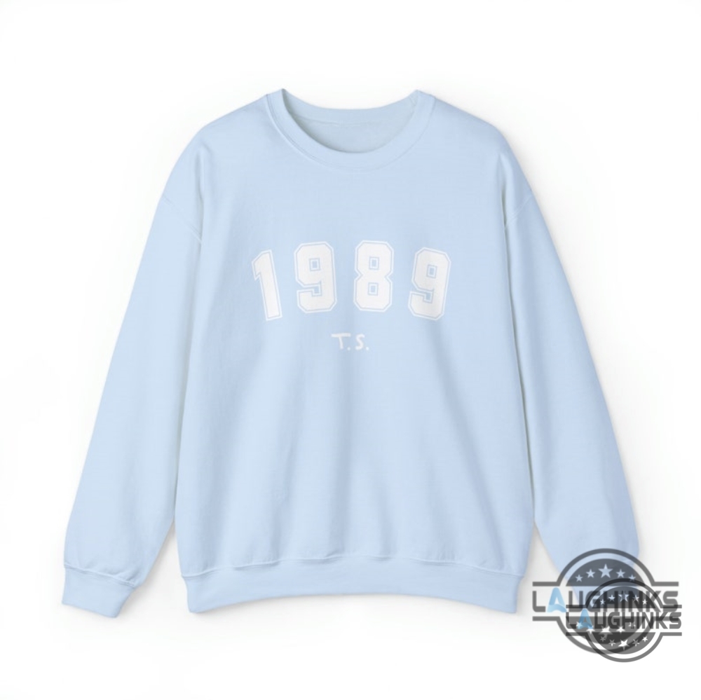 https://bucket-revetee.storage.googleapis.com/wp-content/uploads/2023/08/15093706/Taylor-Swift-1989-Tv-Shirt-Taylor-Swift-1989-Sweatshirt-Taylor-Swift-Tshirt-Taylor-Swift-1989-Tour-Shirt-Taylor-Swift-1989-Tour-T-Shirt-Taylor-Swift-1989-T-Shirt-laughinks.com_1.jpg