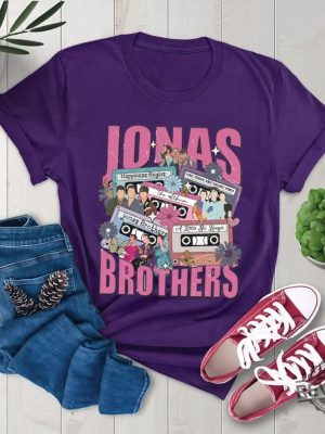 Nick Joe Kevin Jonas Shirt Jonas Brothers Merch Tour I Love Hot Dads Sweatshirt Jonas Brothers Boston Jonas Brothers The Tour Setlist Jonas Brothers The Tour Merch I Heart Hot Dads Shirt revetee.com 4