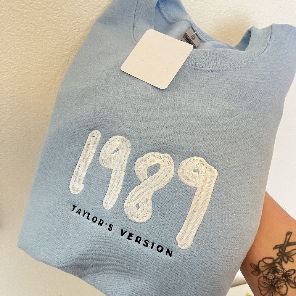 1989 Embroidered Crewneck Sweater 1989 Crewneck 1989 Taylor Swift Album  Cover Taylor Swift 1989 Hoodie Taylor Swift 1989 Cd With Polaroids Shirt  1989 New Album Cover New - Revetee