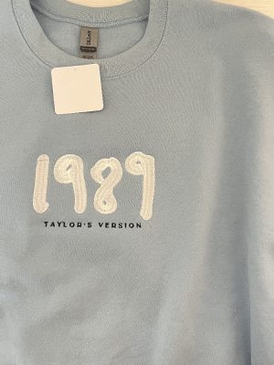 1989 Embroidered Crewneck Sweater 1989 Crewneck 1989 Taylor Swift Album Cover Taylor Swift 1989 Hoodie Taylor Swift 1989 Cd With Polaroids Shirt 1989 New Album Cover New revetee.com 2