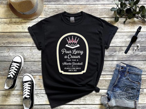 Pour Larry A Crown T Shirt Pour Larry A Crown Sweatshirt Poor Larry A Crown Hoodie trendingnowe.com 2