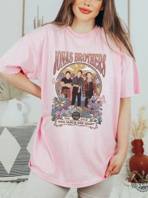 Retro Jonas Brothers Est 2005 Jonas Brothers Concert Detroit Little Bird Jonas Brothers Shirts Jonas Brothers Merch Jonas Brothers Tshirt Bounce Jonas Brothers Lyrics New revetee.com 2