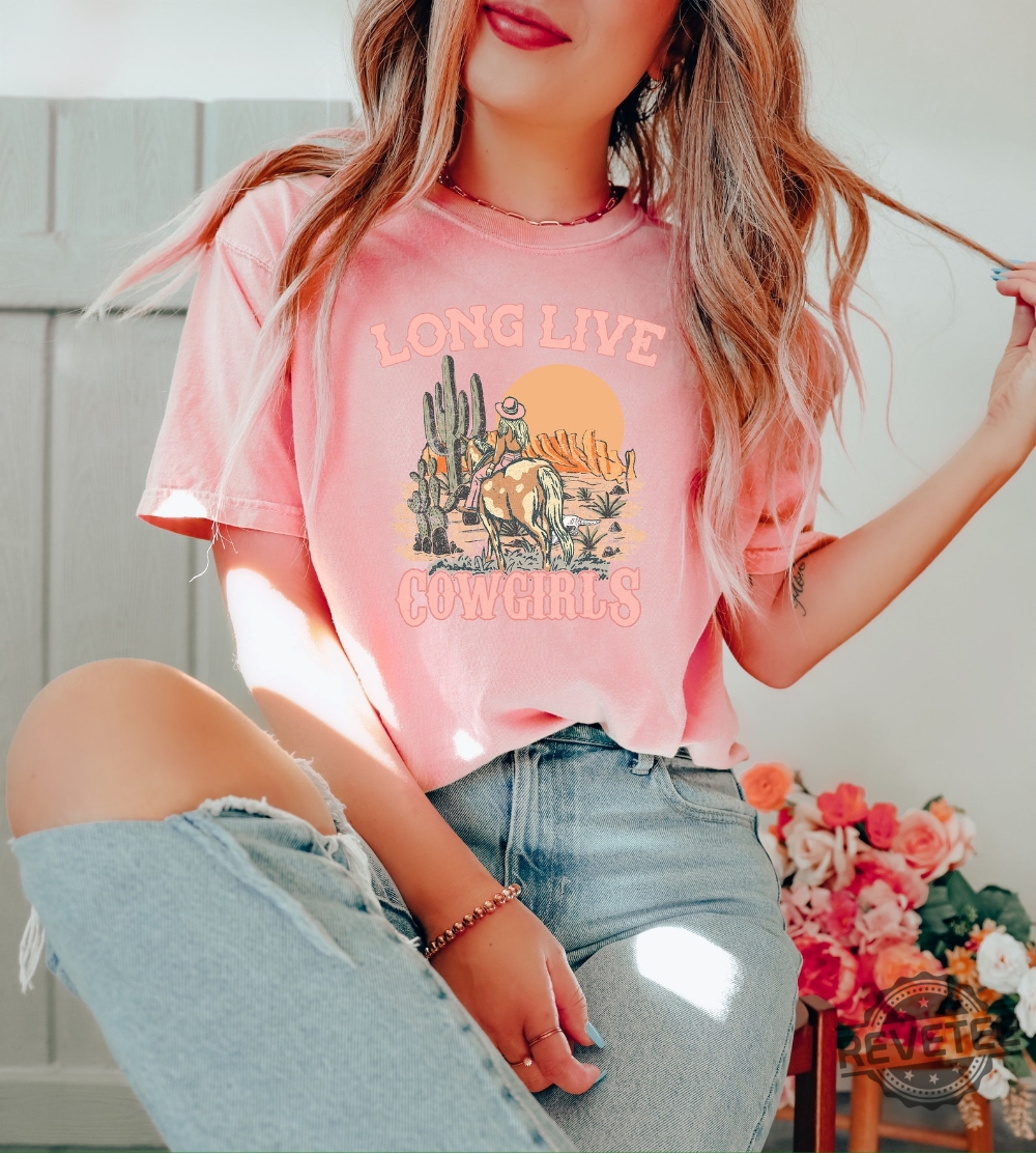 https://bucket-revetee.storage.googleapis.com/wp-content/uploads/2023/08/31071331/Long-Live-Cowgirls-Morgan-Wallen-Shirt-Long-Live-Cowgirls-Lyrics-Morgan-Wallen-Merch-One-Thing-At-A-Time-Morgan-Wallen-Concert-Tonight-Morgan-Wallen-Songs-Morgan-Wallen-Concert-revetee.com_1.jpg