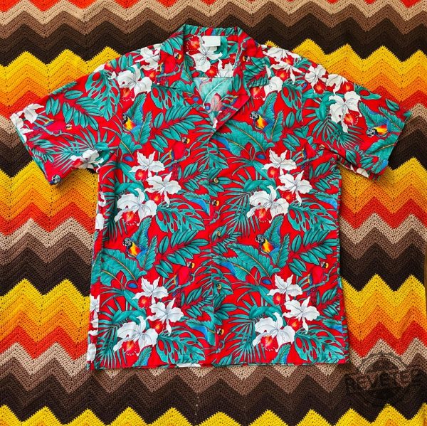 70S Hawaiian Print Button Up Shirt Jimmy Buffett Parrot Head Jimmy Buffett Hawaiian Shirt Jimmy Buffett Songs Jimmy Buffet Shirt Jimmy Buffett Shirt Vintage Jimmy Buffett Shirt Unique revetee.com 2