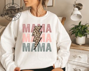 Leopard Mama Shirt Retro Vintage Mama Tshirt Mom Life Hoodie Girl Mama Sweatshirt Motherhood Shirt Mothers Day Gift giftyzy.com 4