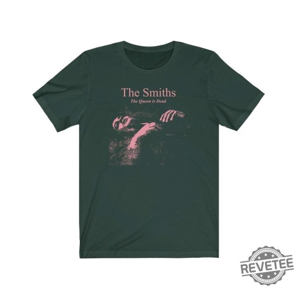 The Smiths The Queen Is Dead Shirt The Smiths Shirt The Smiths T Shirt The Smiths The Queen Is Dead T Shirt Morrissey The.Smiths The Smiths Bassist Shirt Unique revetee.com 2