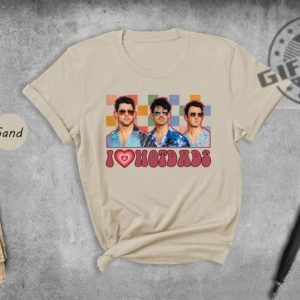 Vintage Jonas Brothers Shirt I Love Hot Dads Tshirt Joe Jonas Homage Hoodie Jonas Retro 90S Sweater Jonas Brother Merch giftyzy.com 3