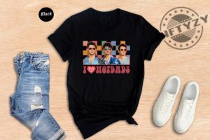 Vintage Jonas Brothers Shirt I Love Hot Dads Tshirt Joe Jonas Homage Hoodie Jonas Retro 90S Sweater Jonas Brother Merch giftyzy.com 5