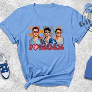 Vintage Jonas Brothers Shirt I Love Hot Dads Tshirt Joe Jonas Homage Hoodie Jonas Retro 90S Sweater Jonas Brother Merch giftyzy.com 6