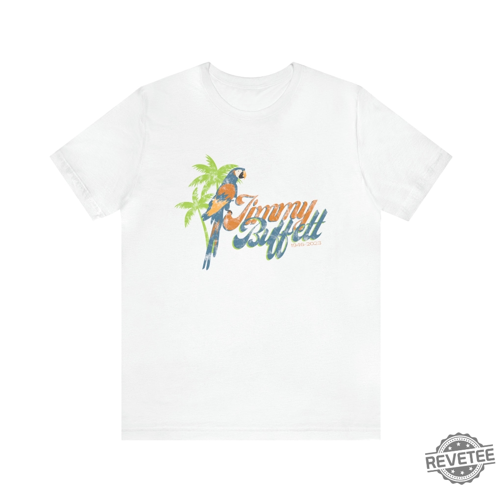 Margaritaville Men's Parrot Pfins Returns Graphic Short Sleeve T