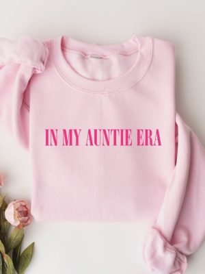 In My Auntie Era Sweatshirt Auntie Sweatshirt Auntie Crewneck Aunt Sweatshirt In My Auntie Era Sweatshirt Best Aunt Ever Shirt Favorite Aunt Shirt Aunt Shirt Ideas Unique revetee.com 3