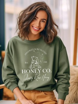 Vintage Hundred Acre Woods Honey Co Sweatshirt Retro Winnie The Pooh Est 1926 Winnie The Pooh Ears Shirt Winnie The Pooh Shirt Winnie The Pooh Blood And Honey Shirt New revetee.com 6