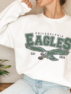 Philadelphia Eagle Football Crewneck Sweatshirt Philadelphia Eagles Youth Shirt Philadelphia Eagles Shirt Near Me Philadelphia Eagles Shirts Eagles Vintage T Shirt Vintage Eagles Shirt revetee.com 2