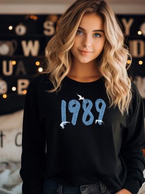 1989 Sweatshirt 1989 Crewneck 1989 Shirt Taylor Swift Vault Shirt Taylor Swift 1989 Vault Shirt Taylor Swift Blue Sweatshirt Taylor Swift Merch 1989 Taylor Swift Sweatshirt revetee 3