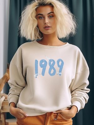 1989 Sweatshirt 1989 Crewneck 1989 Shirt Taylor Swift Vault Shirt Taylor Swift 1989 Vault Shirt Taylor Swift Blue Sweatshirt Taylor Swift Merch 1989 Taylor Swift Sweatshirt revetee 4