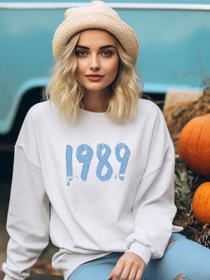 1989 Sweatshirt 1989 Crewneck 1989 Shirt Taylor Swift Vault Shirt Taylor Swift 1989 Vault Shirt Taylor Swift Blue Sweatshirt Taylor Swift Merch 1989 Taylor Swift Sweatshirt revetee 5