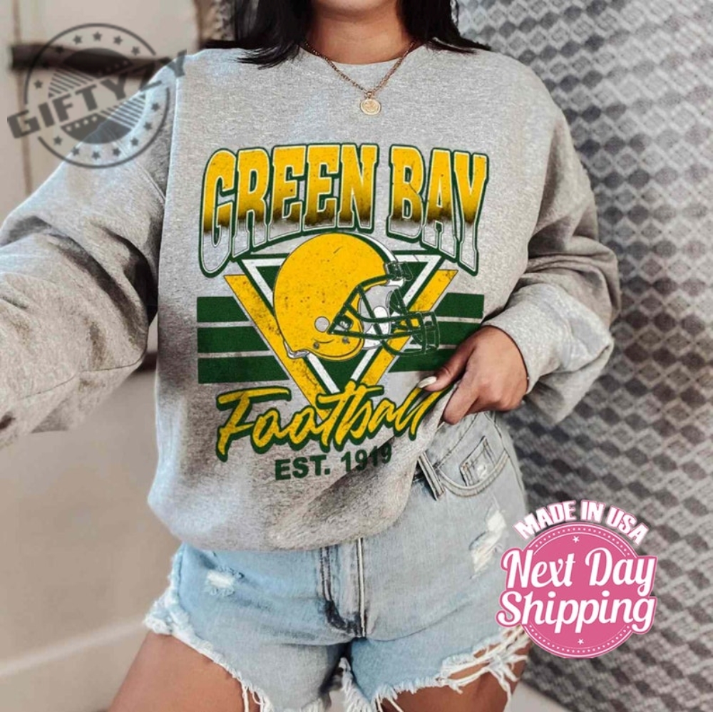 Limited Sunday Retro Green Bay Packers Helmets Nfl Tshirt Vintage Fan Shirt Football Hoodie Gift For Football Fan Shirt 2023