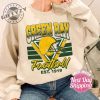 Limited Sunday Retro Green Bay Packers Helmets Nfl Tshirt Vintage Fan Shirt Football Hoodie Gift For Football Fan Shirt 2023 giftyzy.com 2