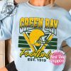 Limited Sunday Retro Green Bay Packers Helmets Nfl Tshirt Vintage Fan Shirt Football Hoodie Gift For Football Fan Shirt 2023 giftyzy.com 3